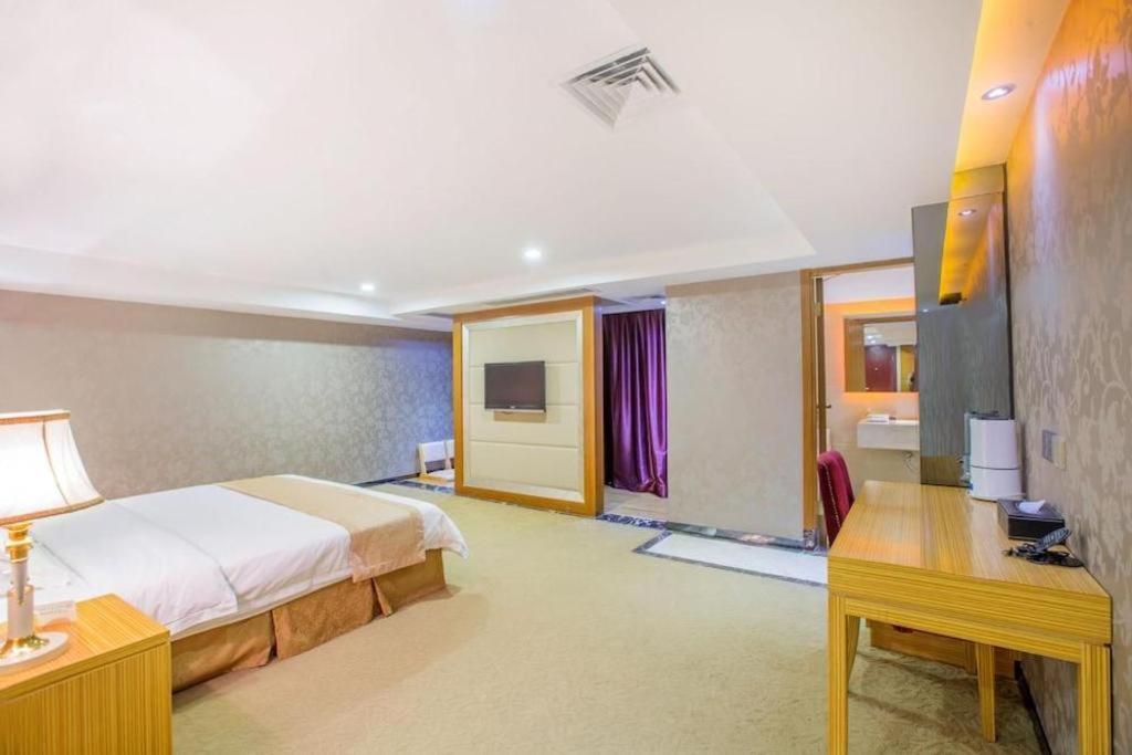 Zhongshan Louis Hotel Экстерьер фото